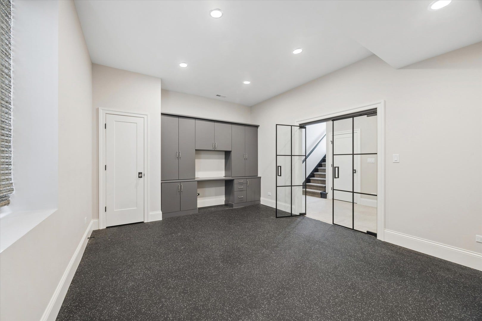 17 Ulm Place, Hinsdale, IL 60521 17 Ulm Place, Hinsdale, IL 60521