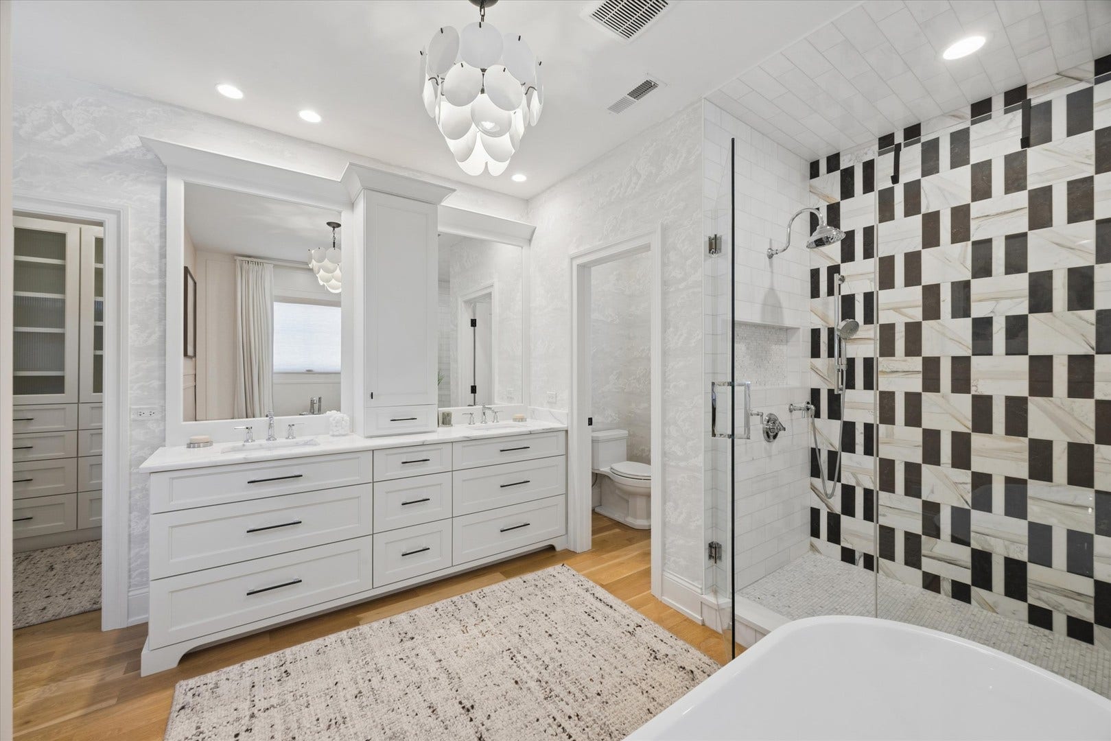 17 Ulm Place, Hinsdale, IL 60521 17 Ulm Place, Hinsdale, IL 60521