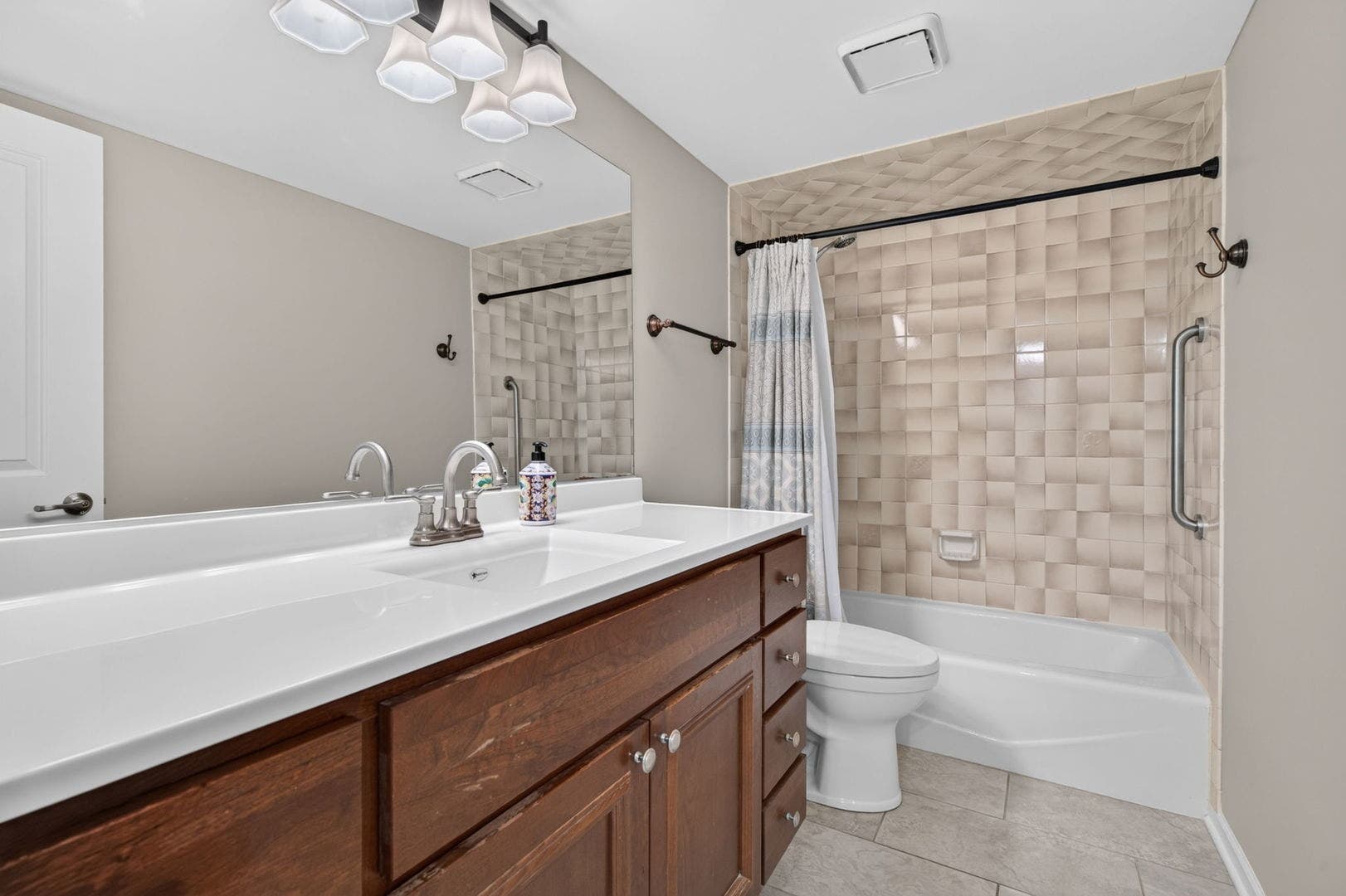 15110 Evergreen Drive, #1C, Orland Park, IL 60462