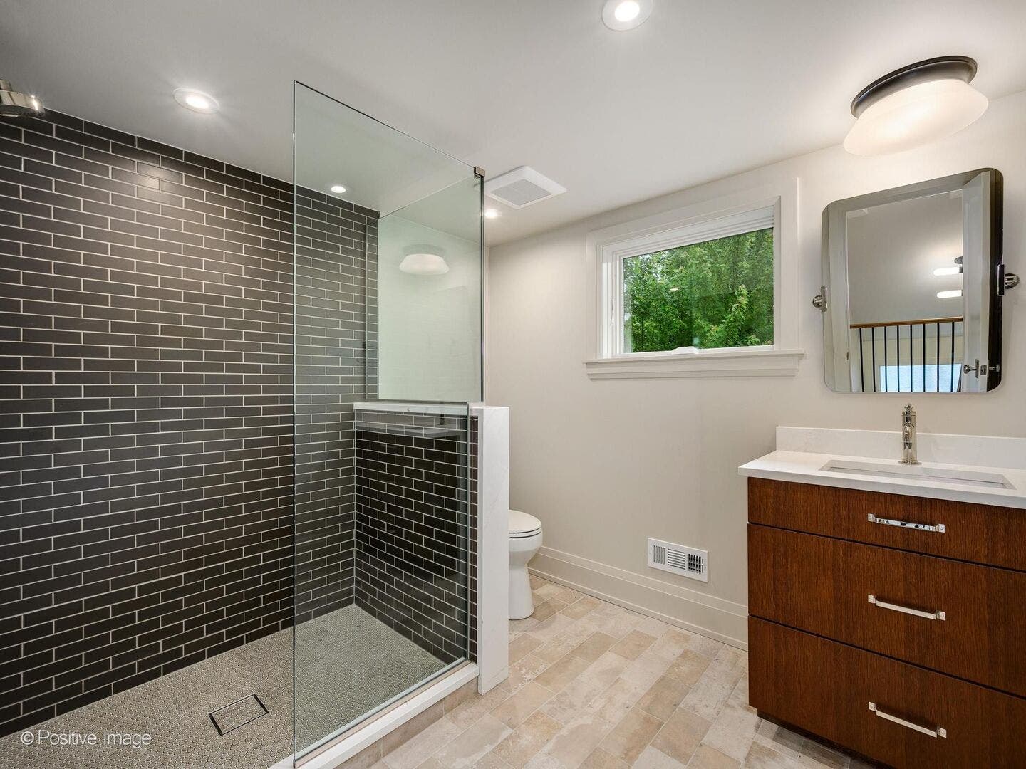 414 Laurel Avenue, Wilmette, IL 60091 414 Laurel Avenue, Wilmette, IL 60091