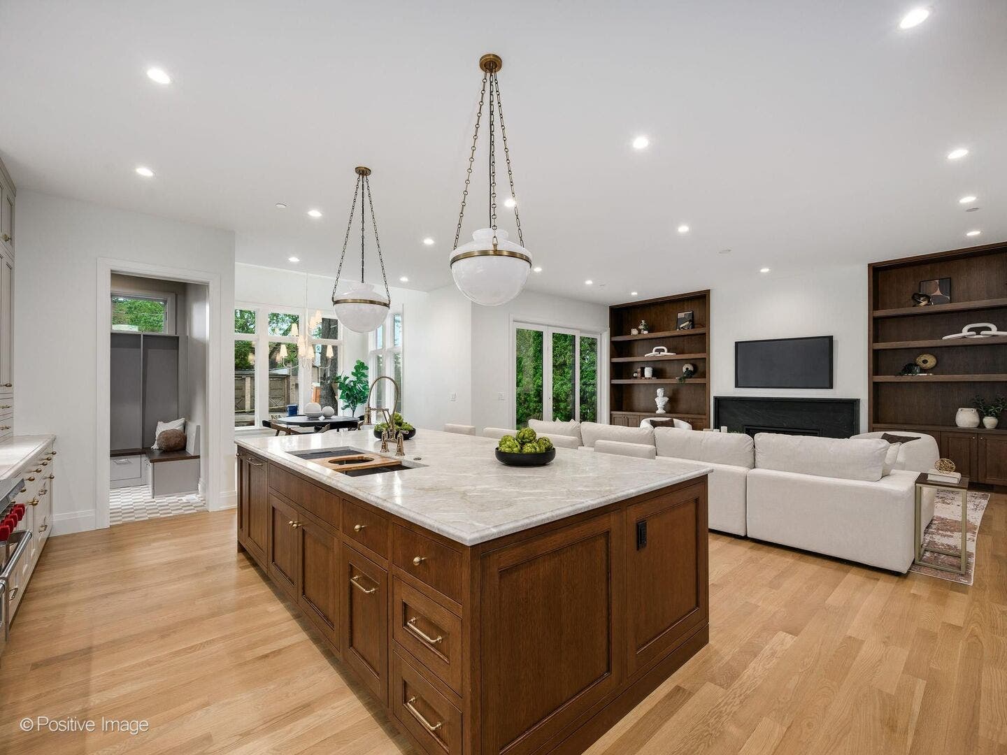 414 Laurel Avenue, Wilmette, IL 60091 414 Laurel Avenue, Wilmette, IL 60091