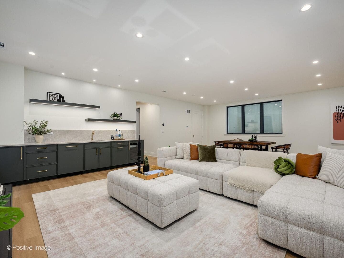 414 Laurel Avenue, Wilmette, IL 60091 414 Laurel Avenue, Wilmette, IL 60091
