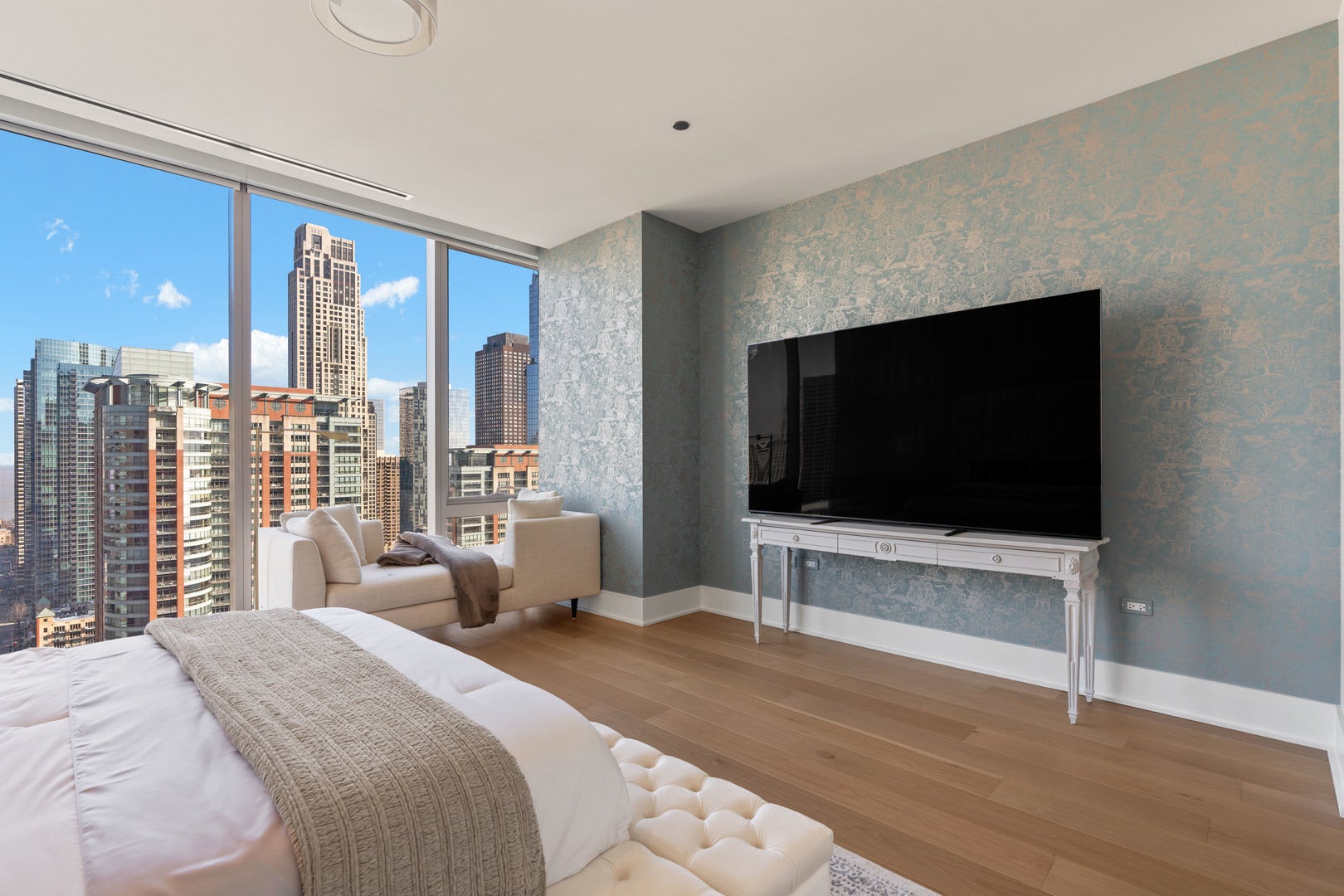363 E Wacker Drive, #2106, Chicago, IL 60601