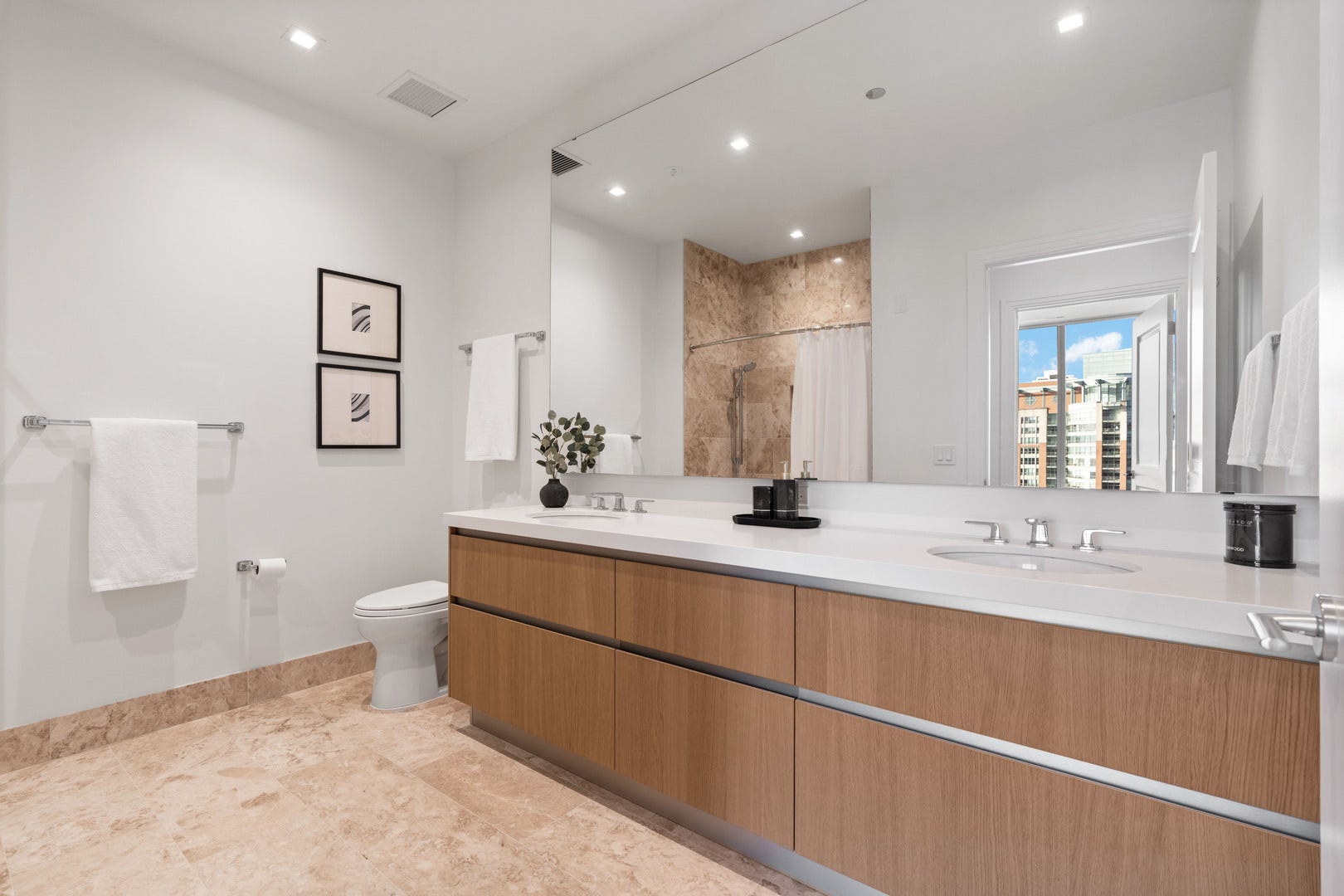 363 E Wacker Drive, #2106, Chicago, IL 60601