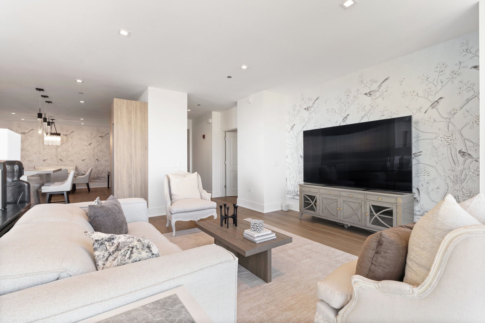 363 E Wacker Drive, #2106, Chicago, IL 60601