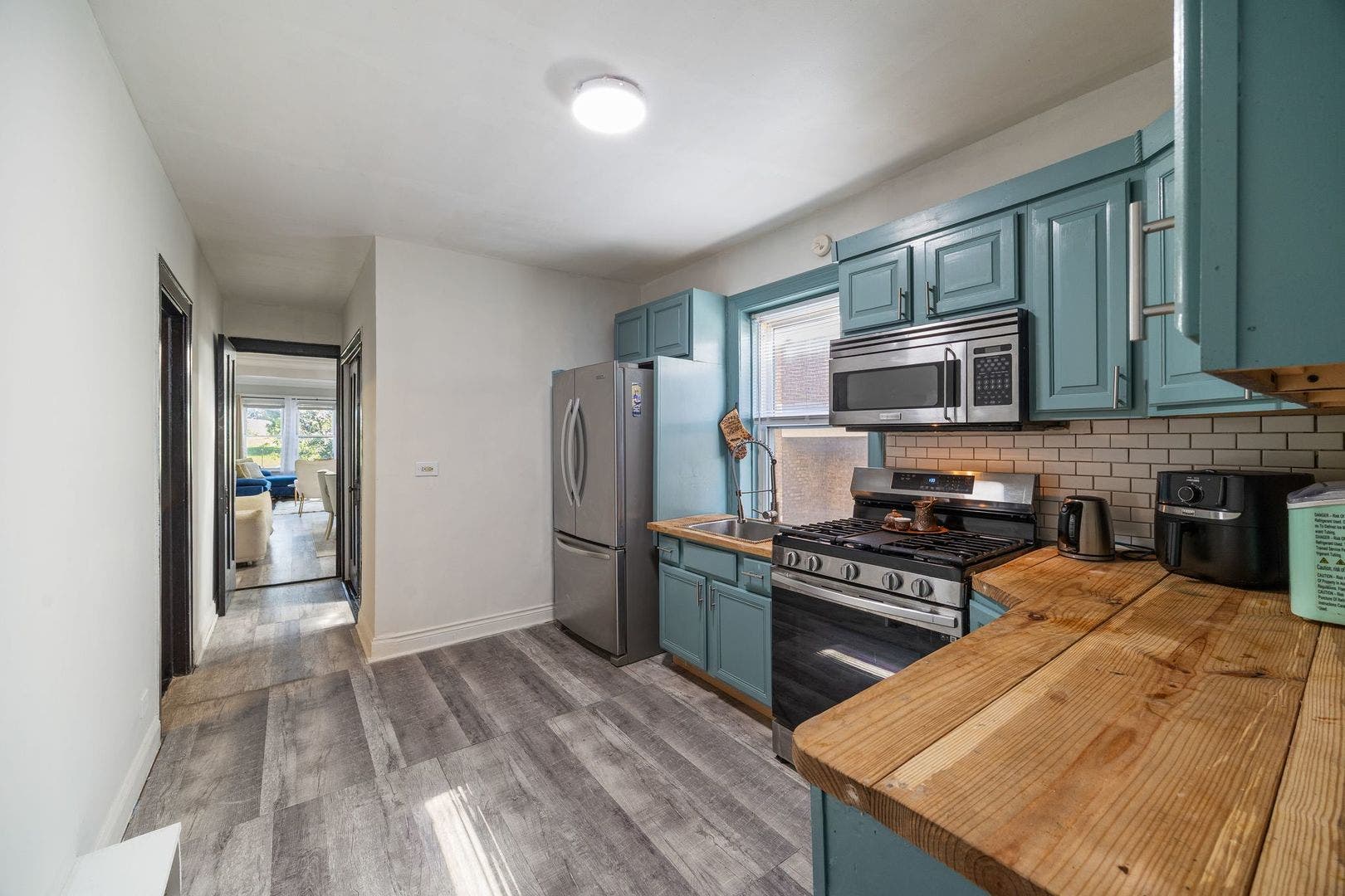 5412 N Western Avenue, Chicago, IL 60625 5412 N Western Avenue, Chicago, IL 60625