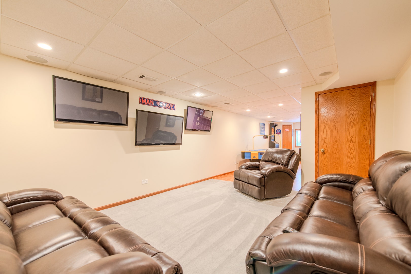711 Silver Fox Drive, Joliet, IL 60431 711 Silver Fox Drive, Joliet, IL 60431