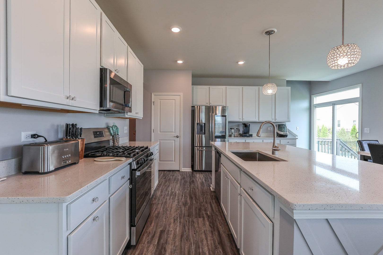 3626 Emerald Road, Elgin, IL 60124 3626 Emerald Road, Elgin, IL 60124