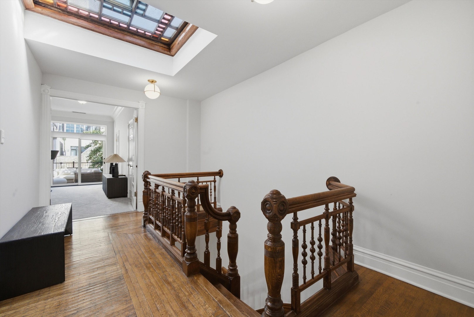 919 N LaSalle Drive, Chicago, IL 60610