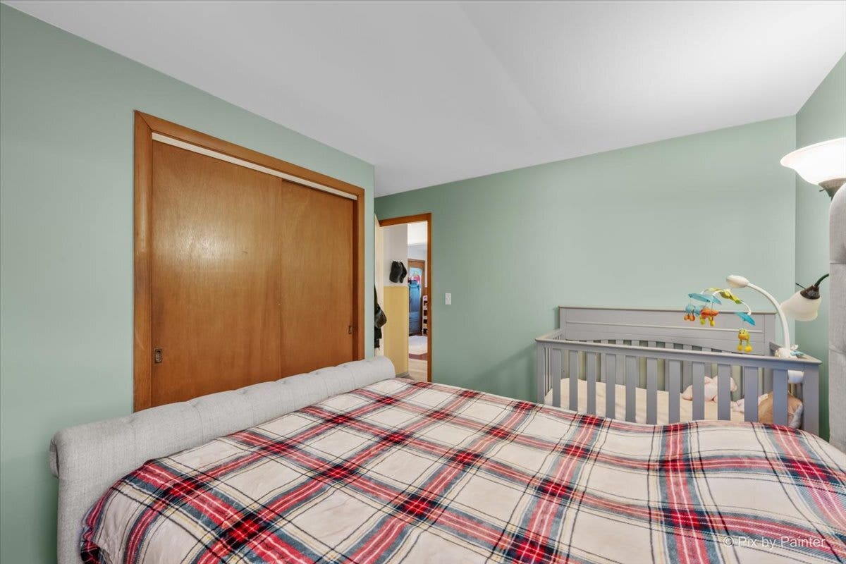 115 S Du Bois Avenue, Elgin, IL 60123 115 S Du Bois Avenue, Elgin, IL 60123