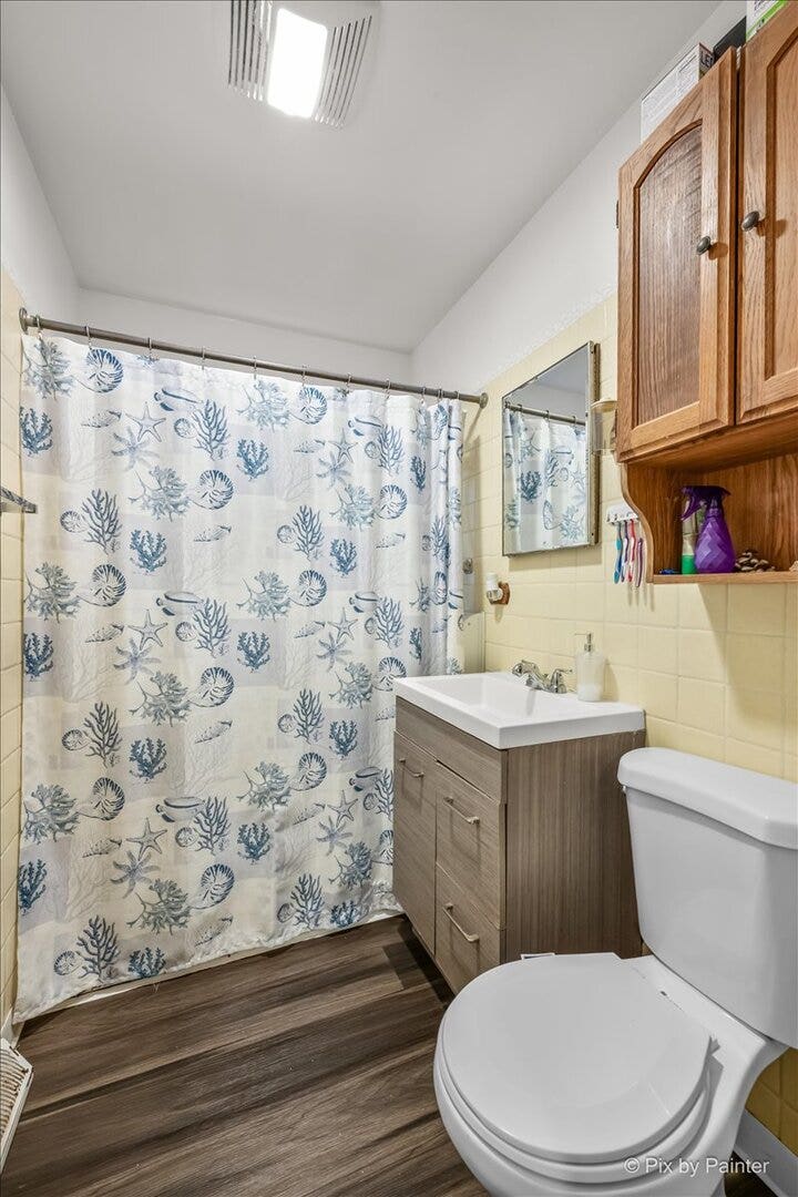 115 S Du Bois Avenue, Elgin, IL 60123 115 S Du Bois Avenue, Elgin, IL 60123