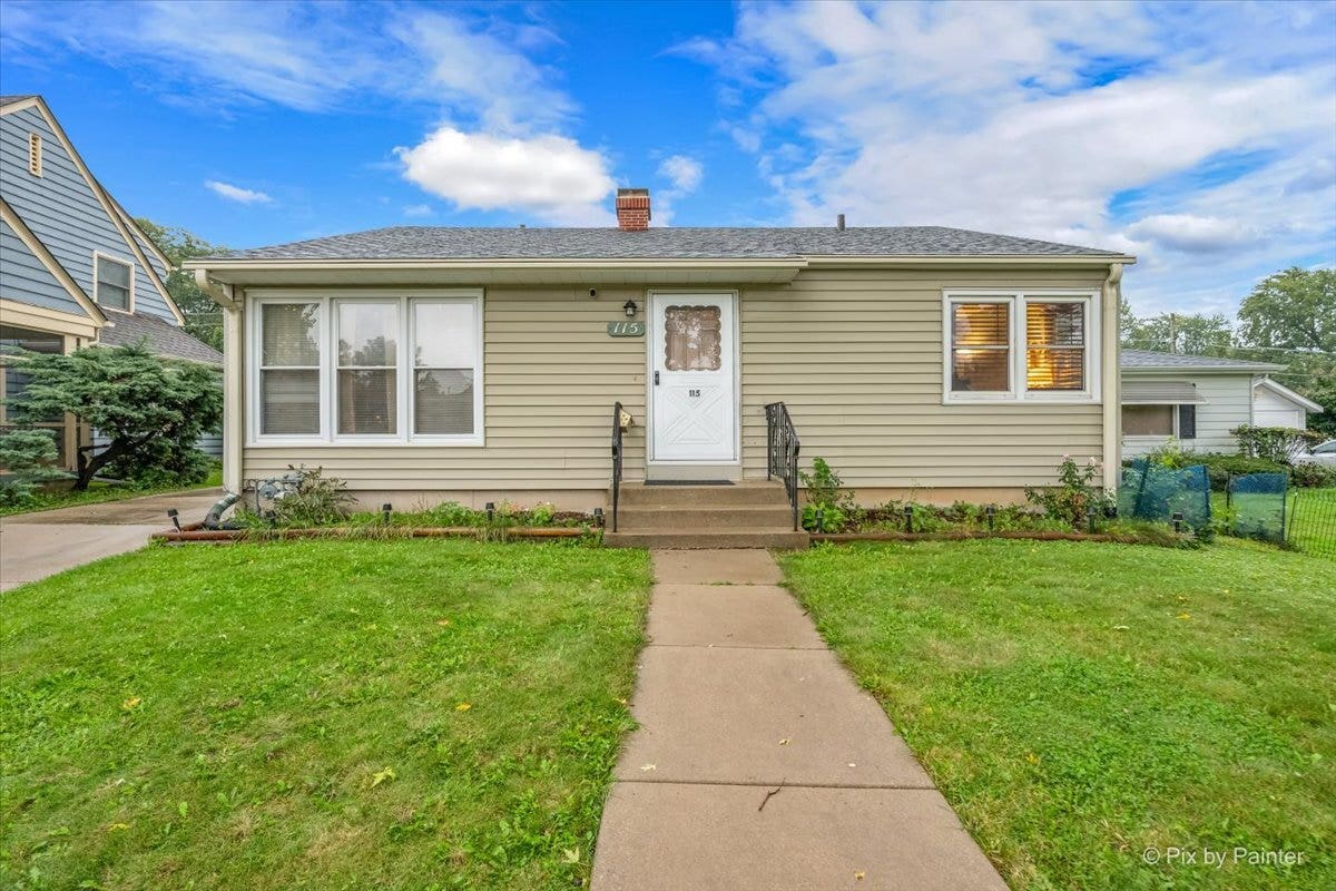 115 S Du Bois Avenue, Elgin, IL 60123 115 S Du Bois Avenue, Elgin, IL 60123