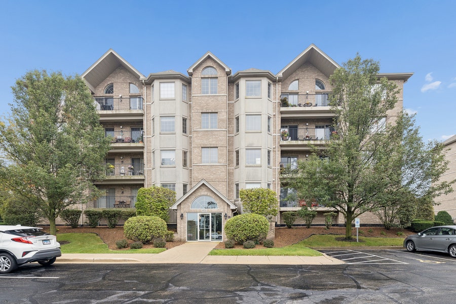 Property photo for 14130 Sheffield Drive, #203, Homer Glen, IL