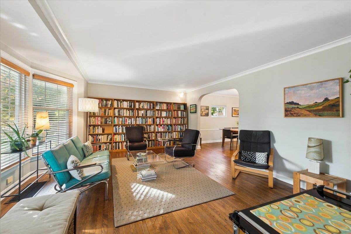 1501 Madison Street, Evanston, IL 60202