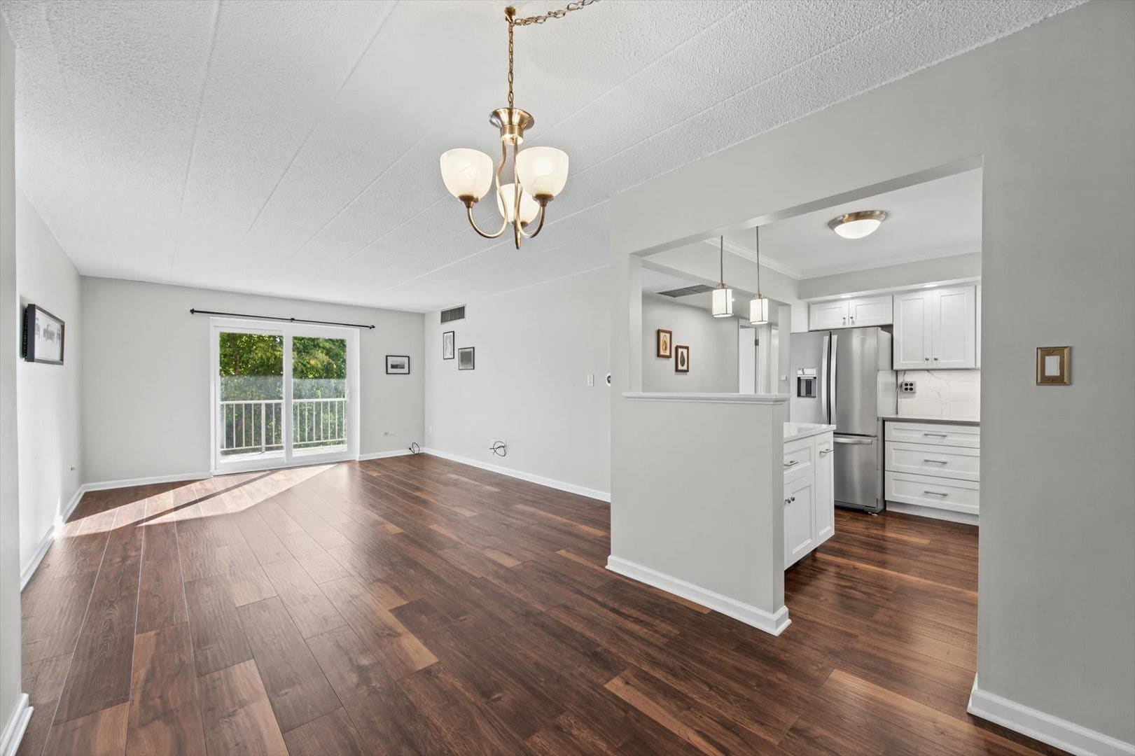 110 W Butterfield Road, #310S, Elmhurst, IL 60126