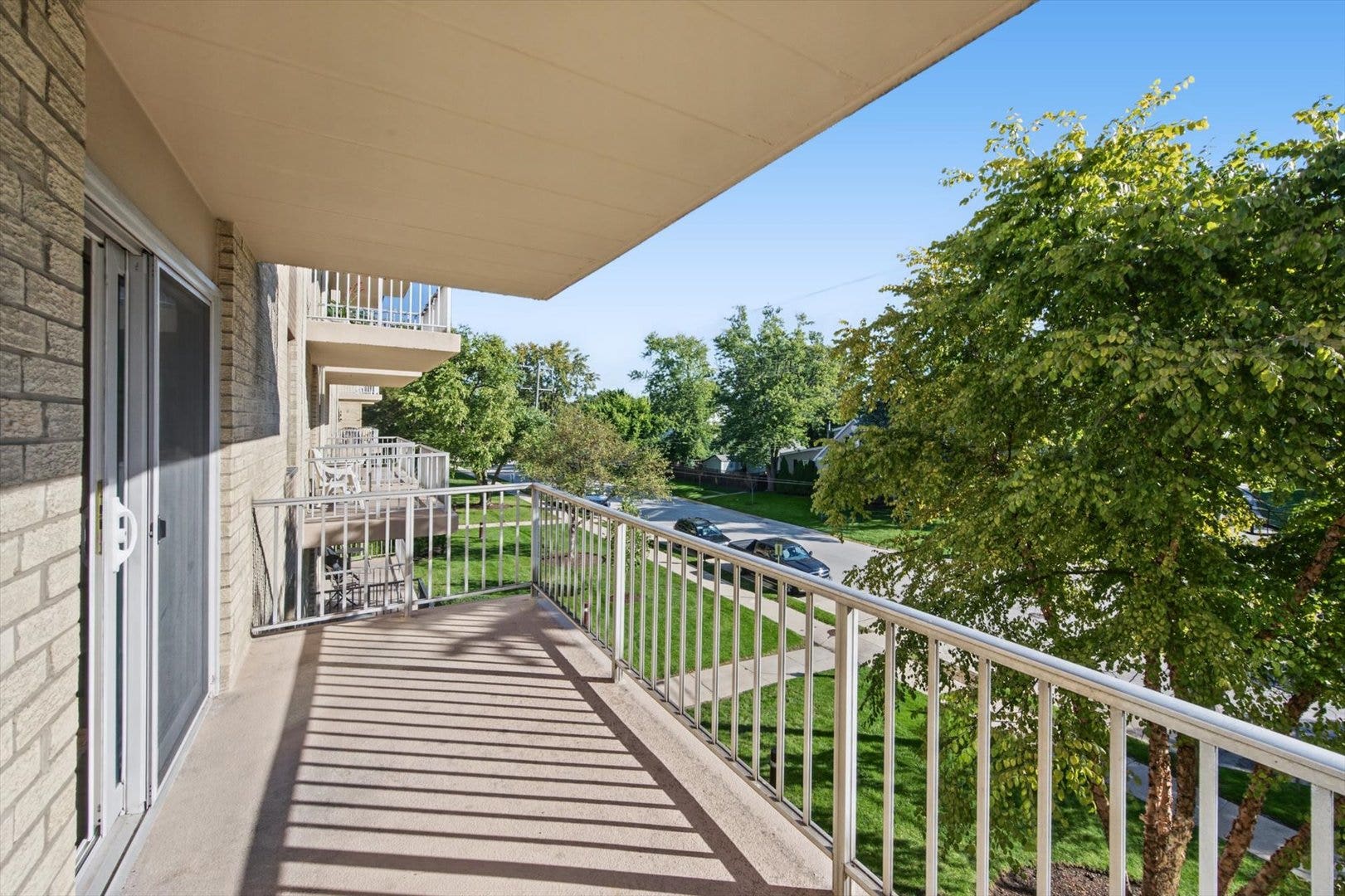 110 W Butterfield Road, #310S, Elmhurst, IL 60126