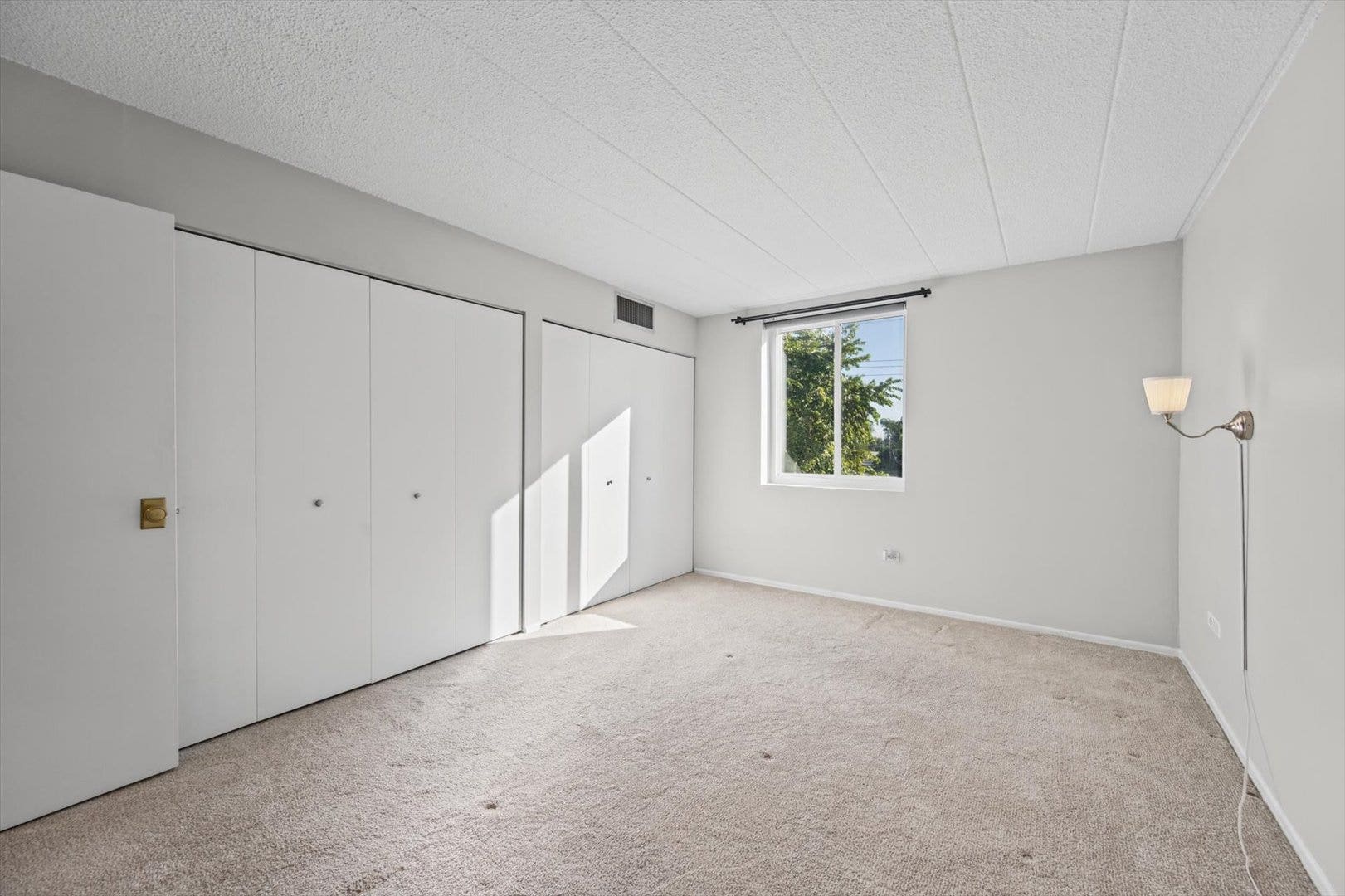 110 W Butterfield Road, #310S, Elmhurst, IL 60126