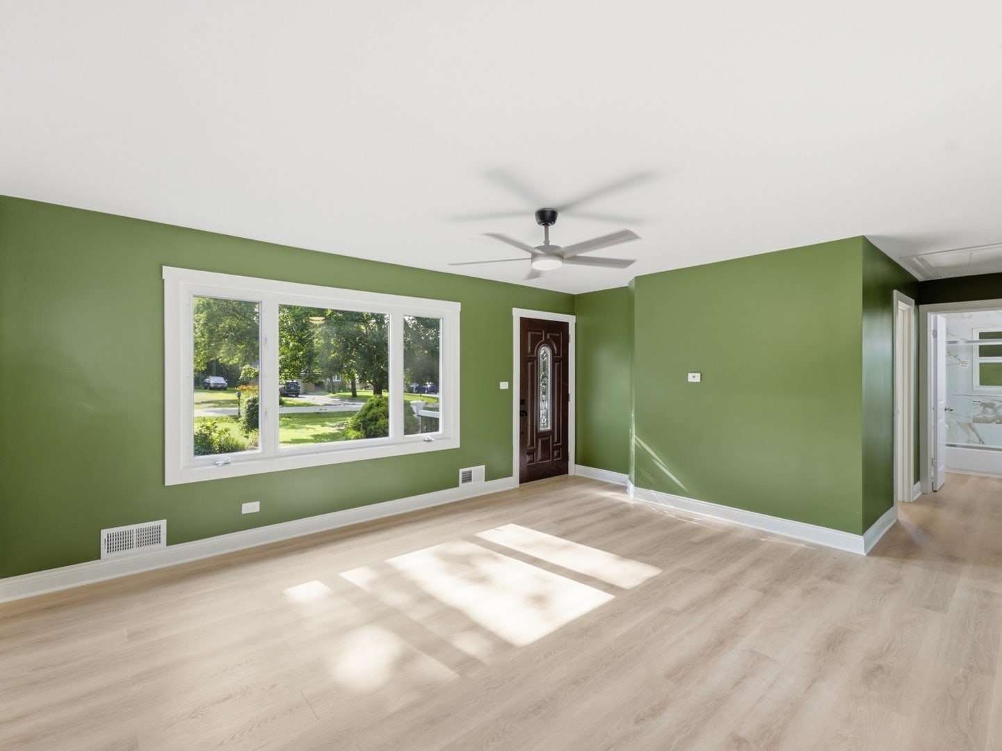 5905 Lee Avenue, Downers Grove, IL 60516 5905 Lee Avenue, Downers Grove, IL 60516