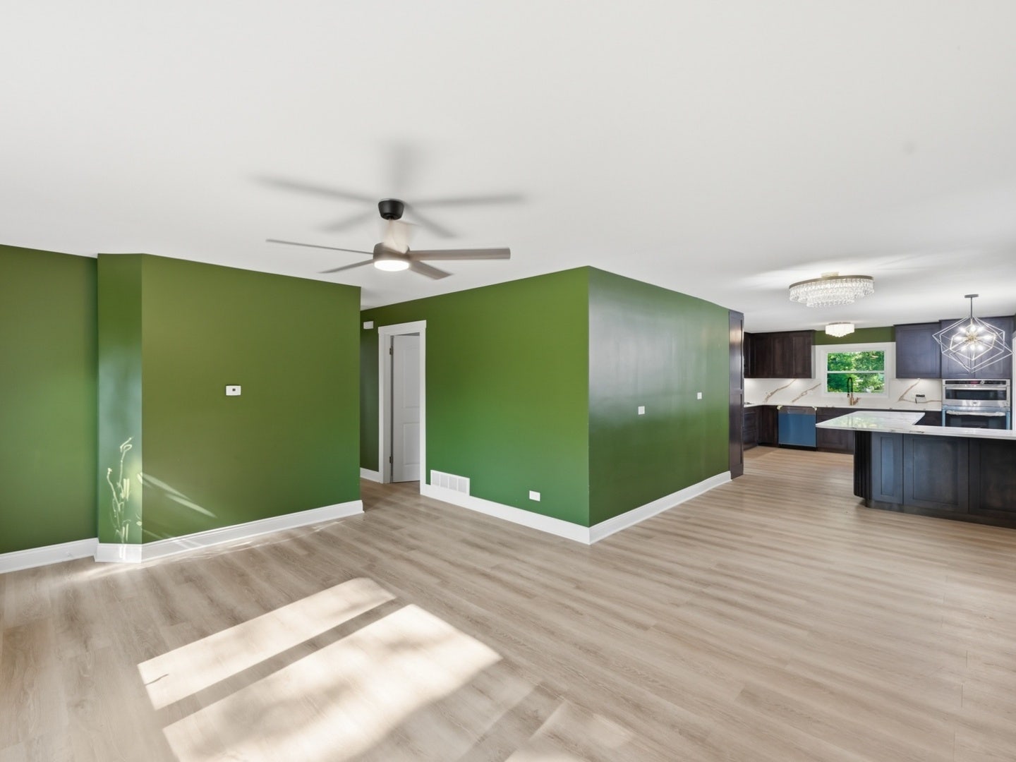 5905 Lee Avenue, Downers Grove, IL 60516 5905 Lee Avenue, Downers Grove, IL 60516
