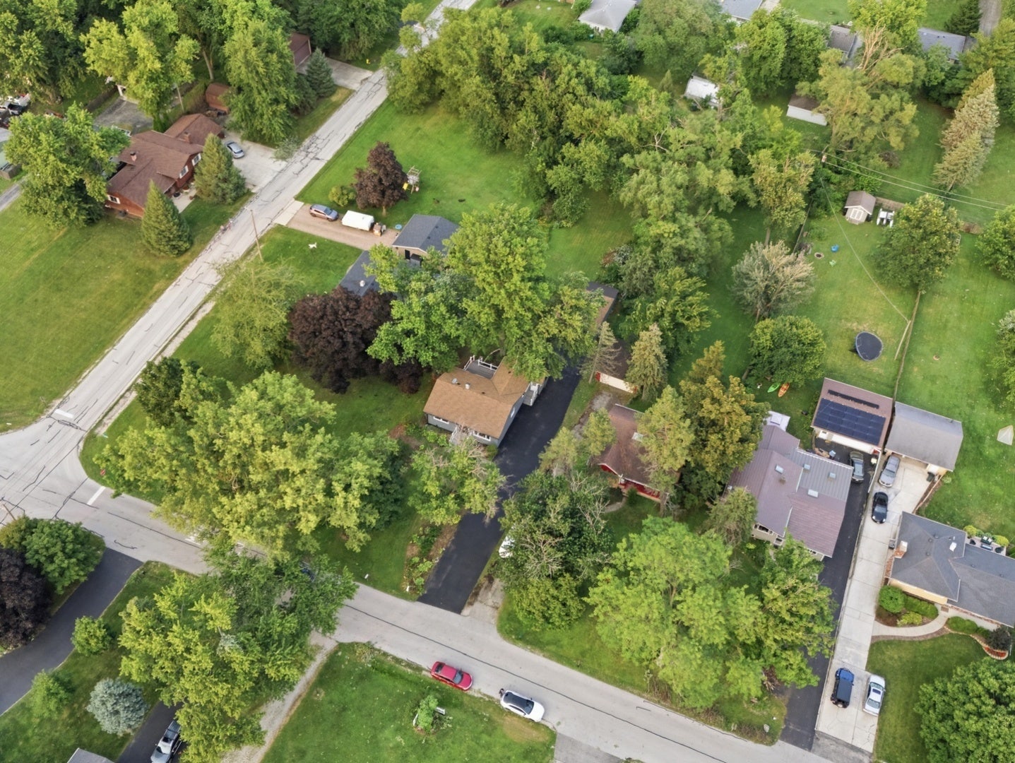 5905 Lee Avenue, Downers Grove, IL 60516 5905 Lee Avenue, Downers Grove, IL 60516