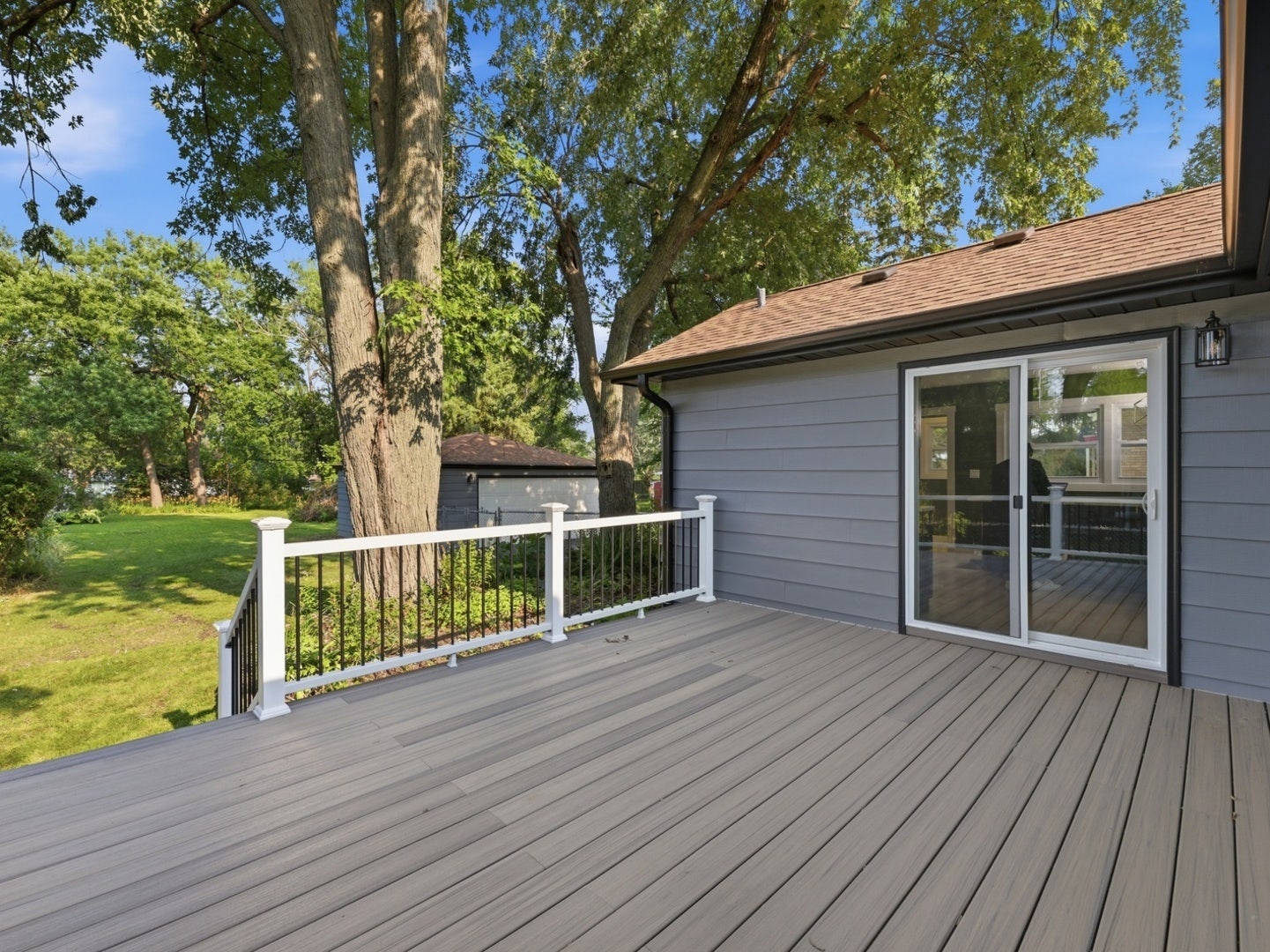 5905 Lee Avenue, Downers Grove, IL 60516 5905 Lee Avenue, Downers Grove, IL 60516