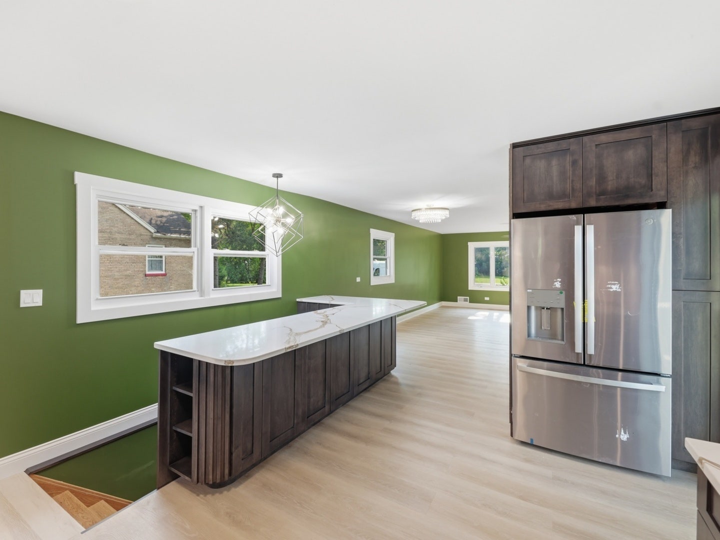 5905 Lee Avenue, Downers Grove, IL 60516 5905 Lee Avenue, Downers Grove, IL 60516