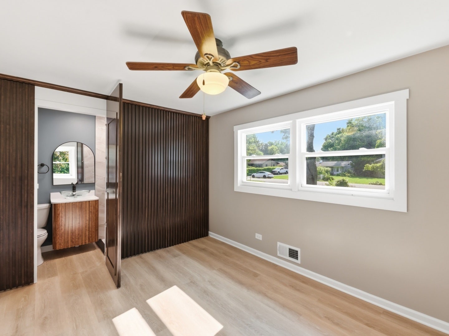 5905 Lee Avenue, Downers Grove, IL 60516 5905 Lee Avenue, Downers Grove, IL 60516