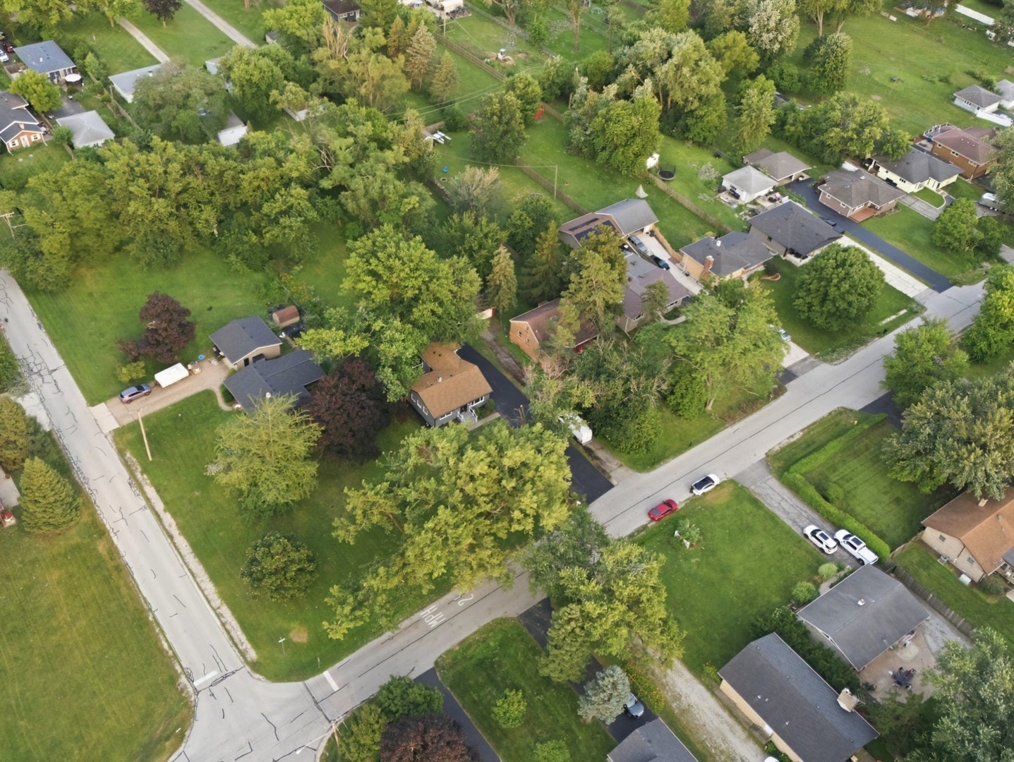 5905 Lee Avenue, Downers Grove, IL 60516 5905 Lee Avenue, Downers Grove, IL 60516