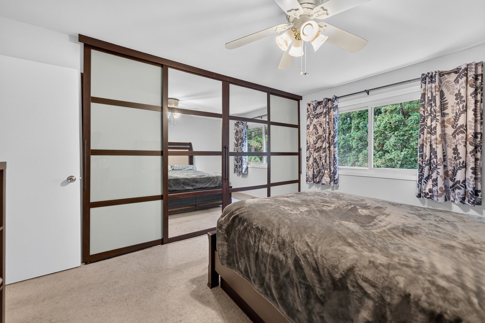 6 Cypress Square, Elgin, IL 60123 6 Cypress Square, Elgin, IL 60123