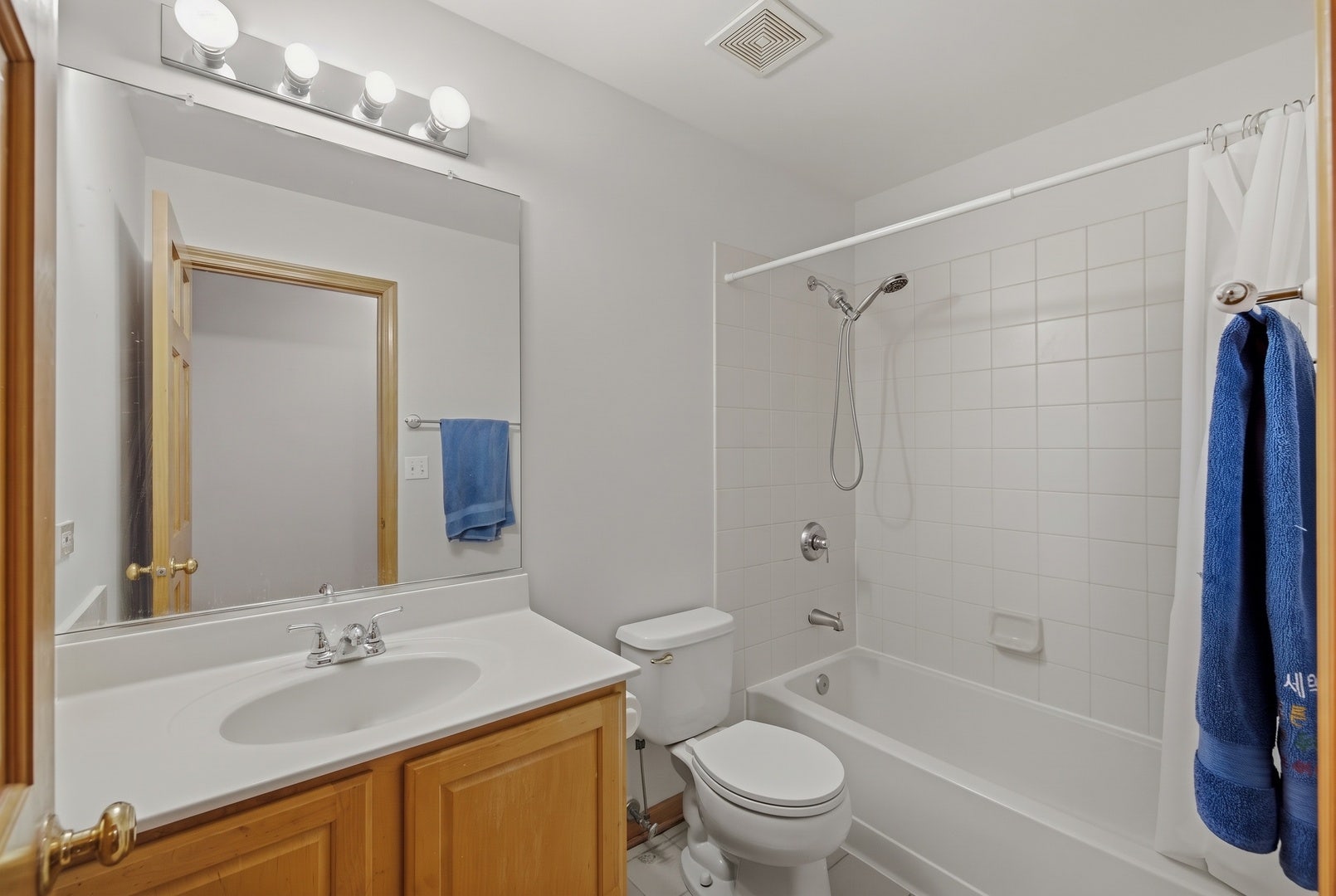 11610 Lake Shore Drive, Orland Park, IL 60467
