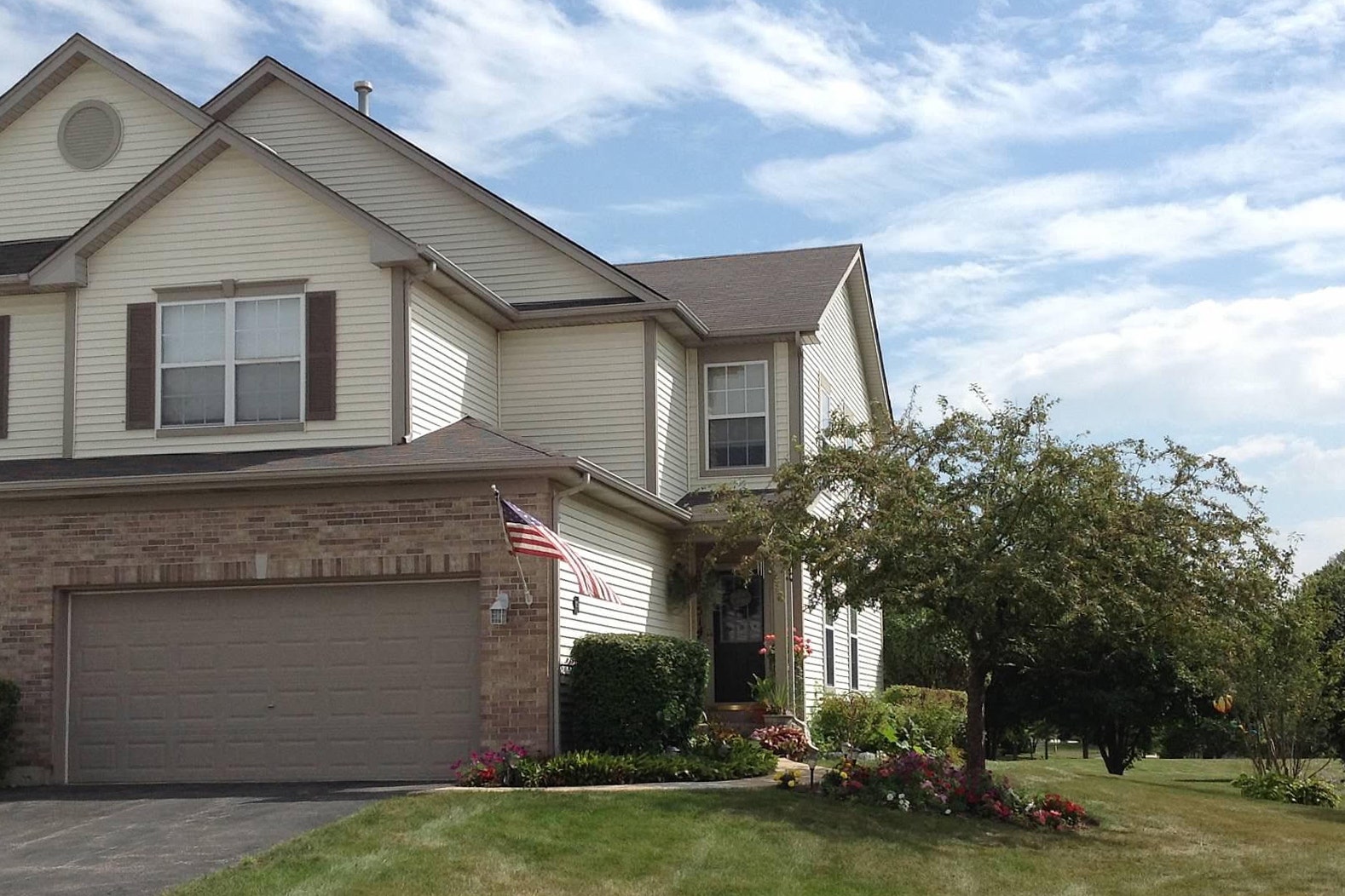 1514 Keystone Court, Elgin, IL 60120 1514 Keystone Court, Elgin, IL 60120