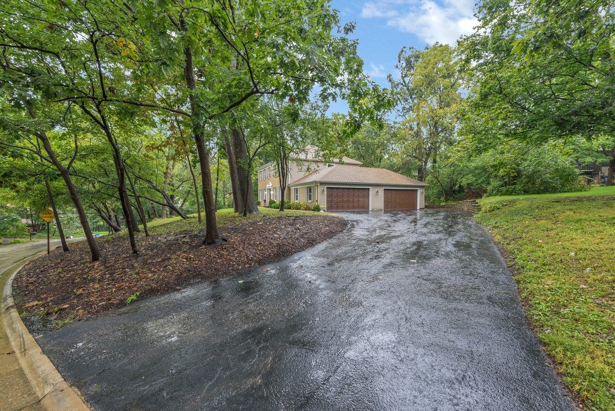 230 Saint Andrews Drive, Bolingbrook, IL 60440 230 Saint Andrews Drive, Bolingbrook, IL 60440