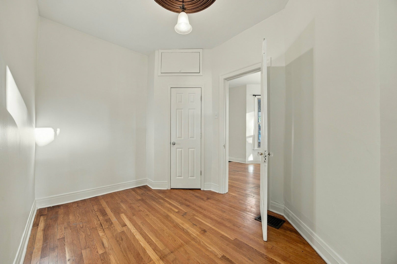1023 S Claremont Street, Chicago, IL 60612 1023 S Claremont Street, Chicago, IL 60612