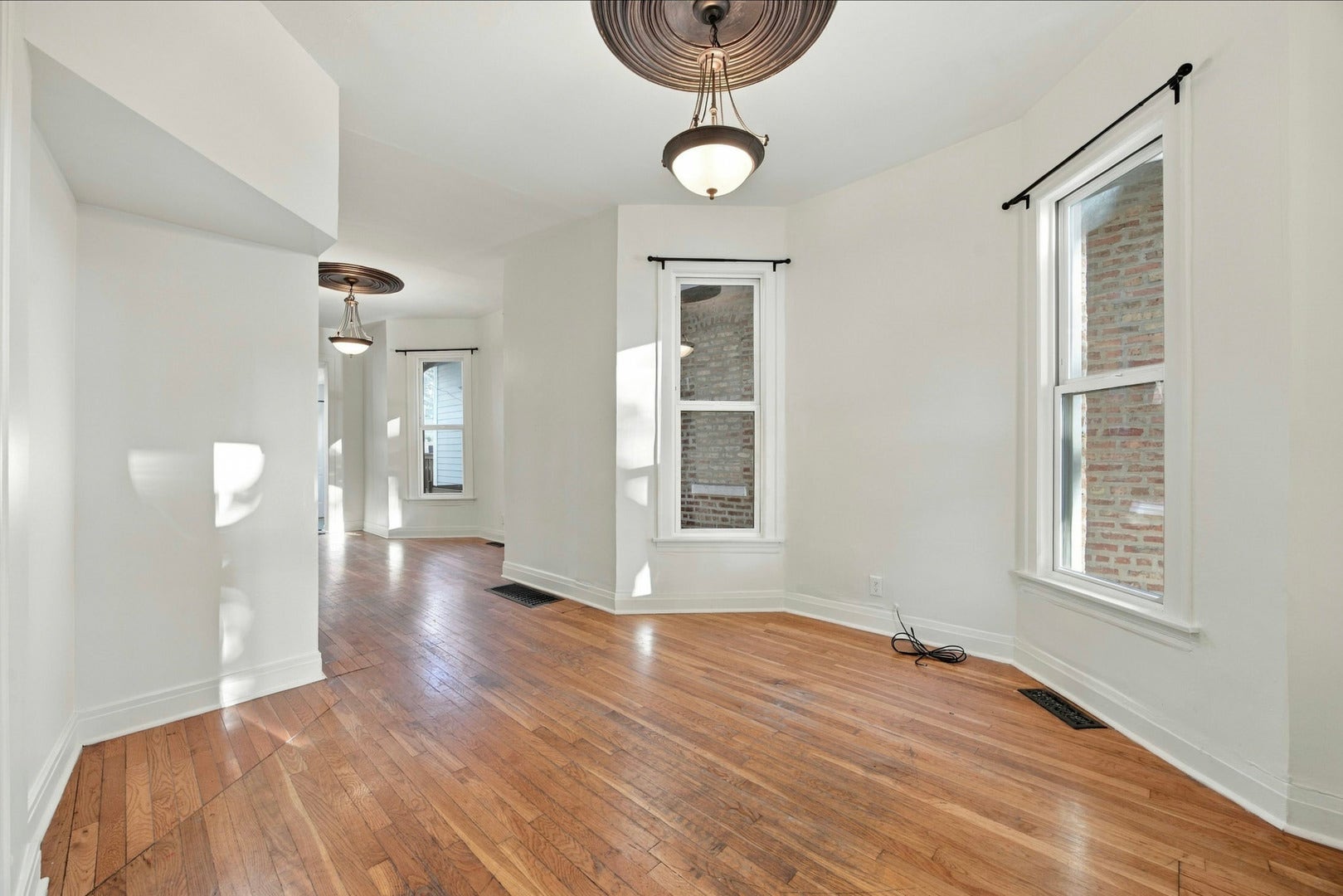 1023 S Claremont Street, Chicago, IL 60612 1023 S Claremont Street, Chicago, IL 60612