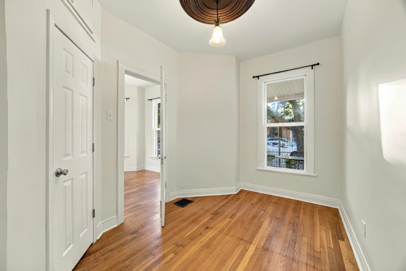 1023 S Claremont Street, Chicago, IL 60612 1023 S Claremont Street, Chicago, IL 60612