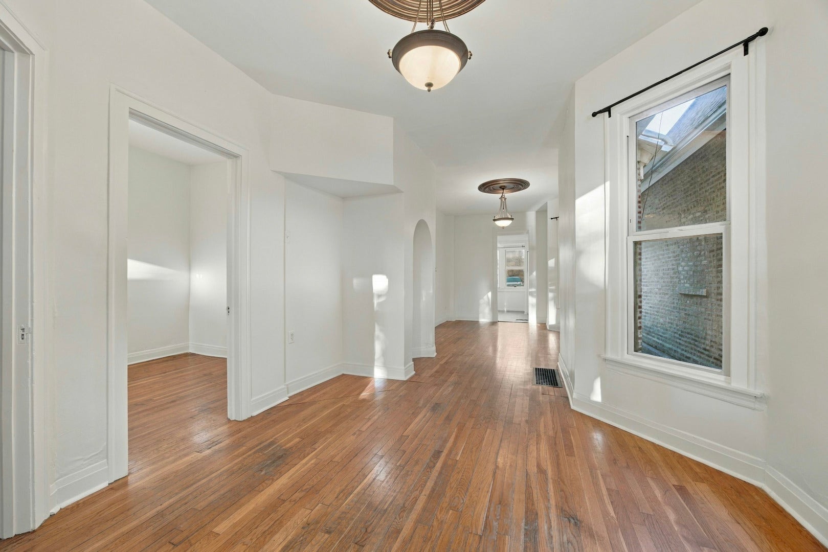 1023 S Claremont Street, Chicago, IL 60612 1023 S Claremont Street, Chicago, IL 60612