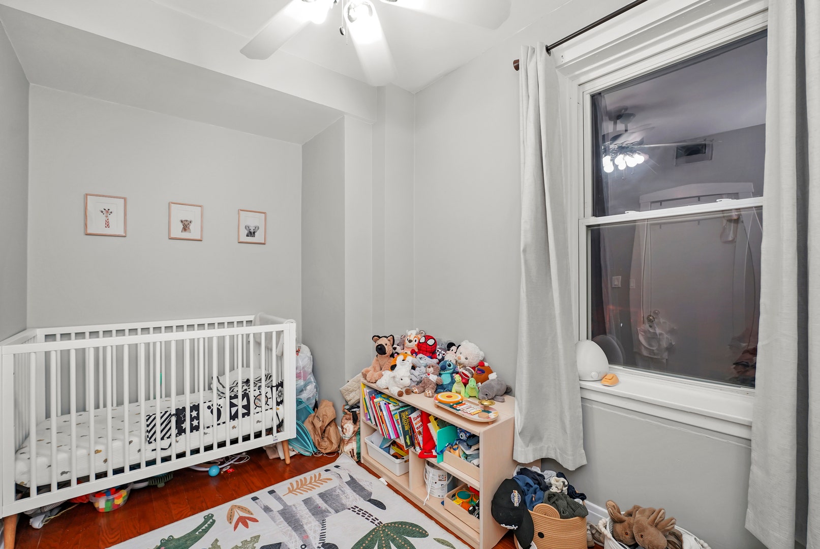 4363 N Lincoln Avenue, Chicago, IL 60618 4363 N Lincoln Avenue, Chicago, IL 60618