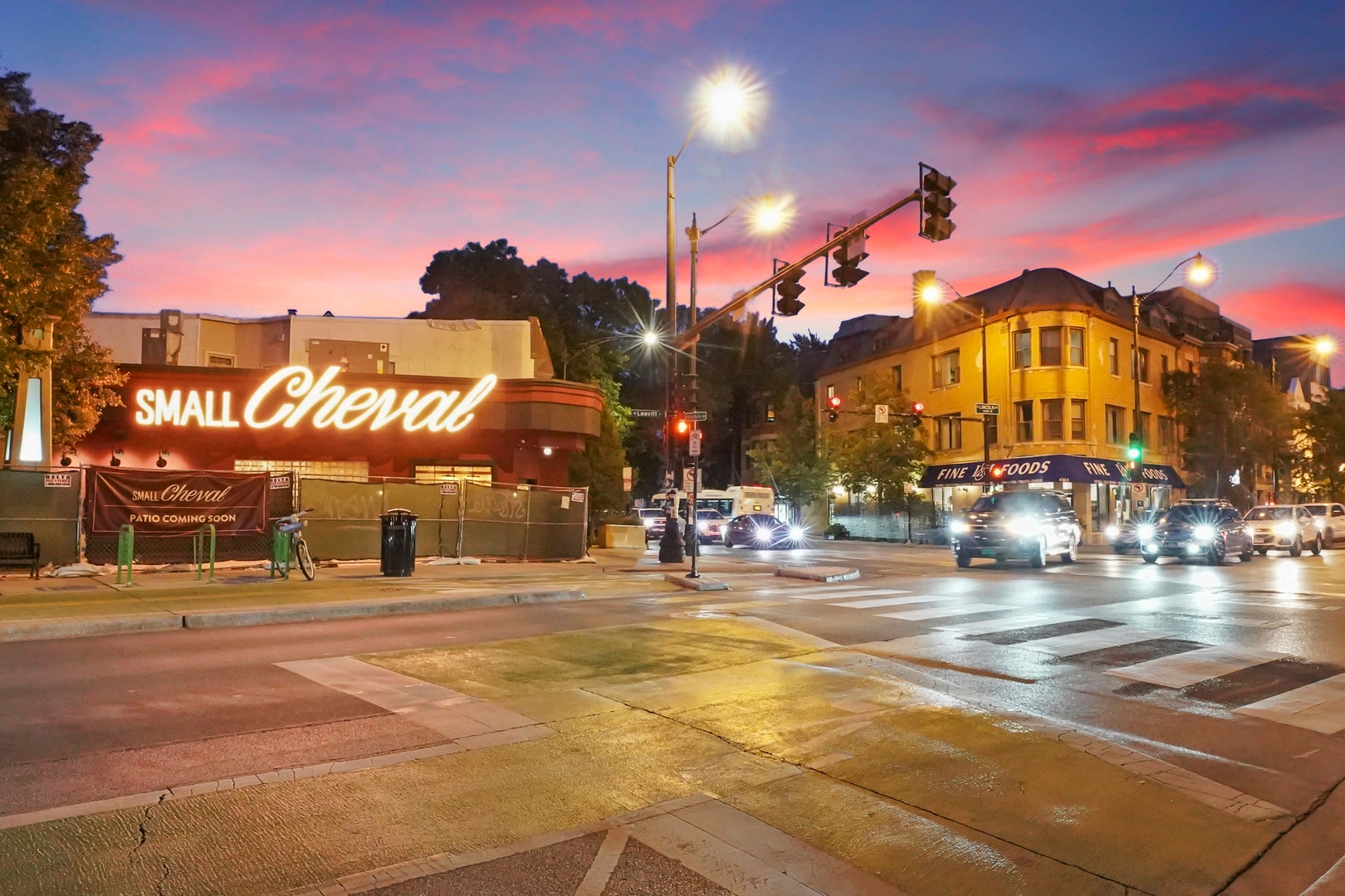4363 N Lincoln Avenue, Chicago, IL 60618 4363 N Lincoln Avenue, Chicago, IL 60618