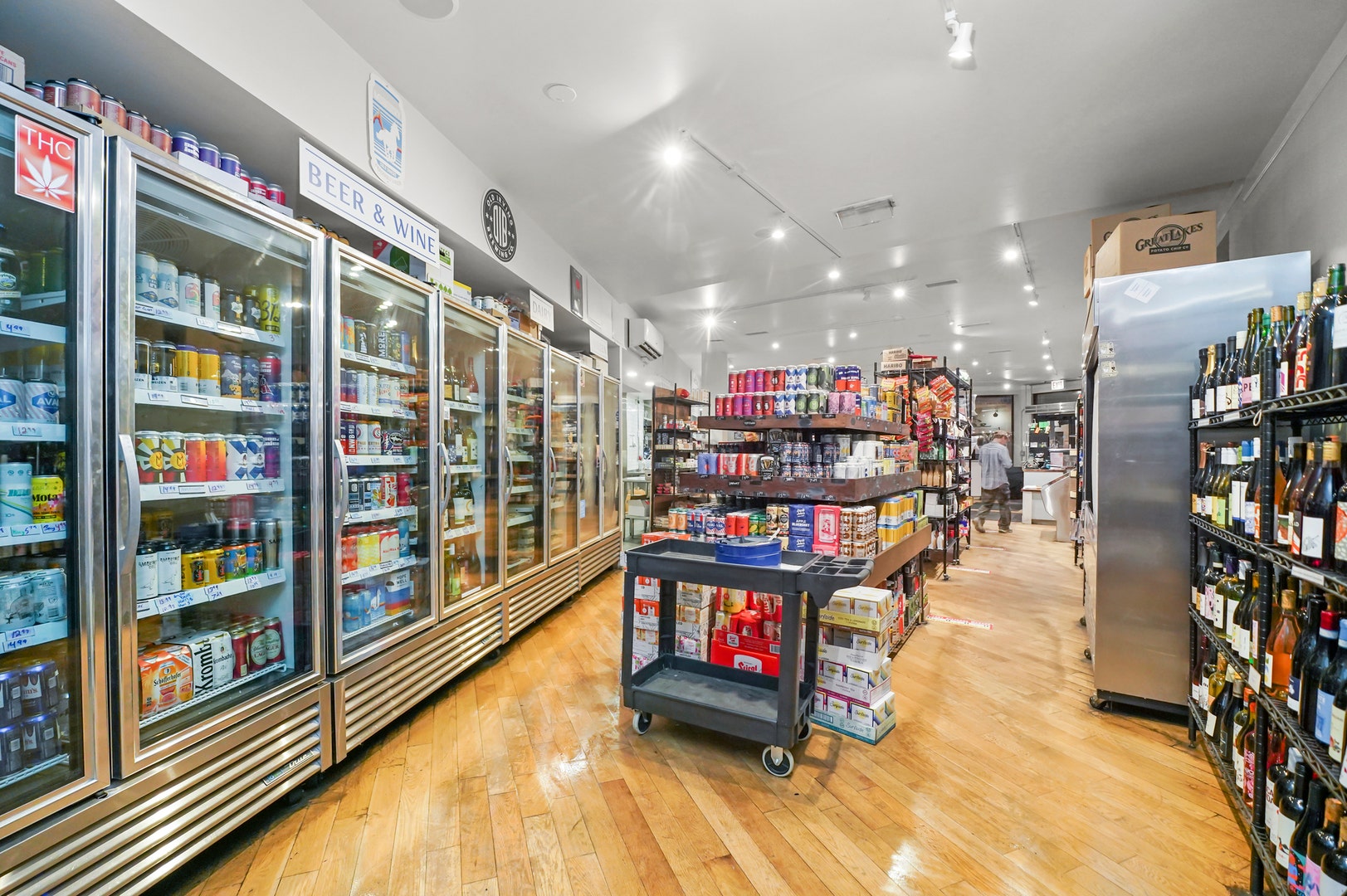 4363 N Lincoln Avenue, Chicago, IL 60618 4363 N Lincoln Avenue, Chicago, IL 60618
