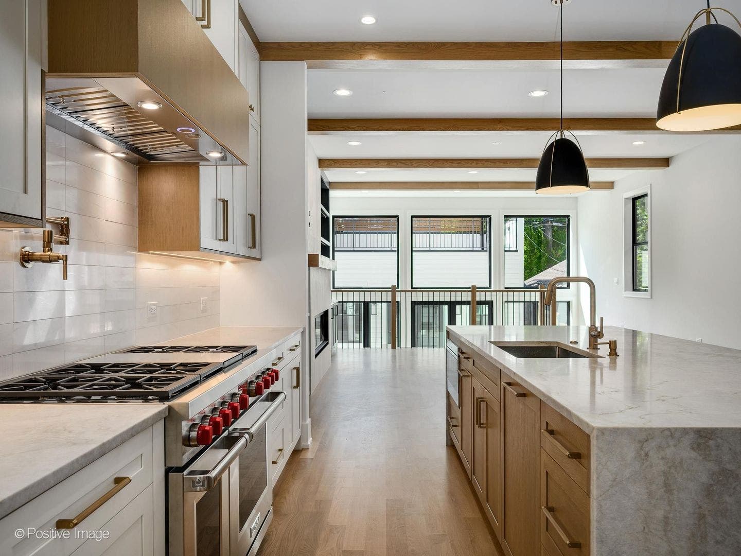 2712 N Magnolia Avenue, Chicago, IL 60614