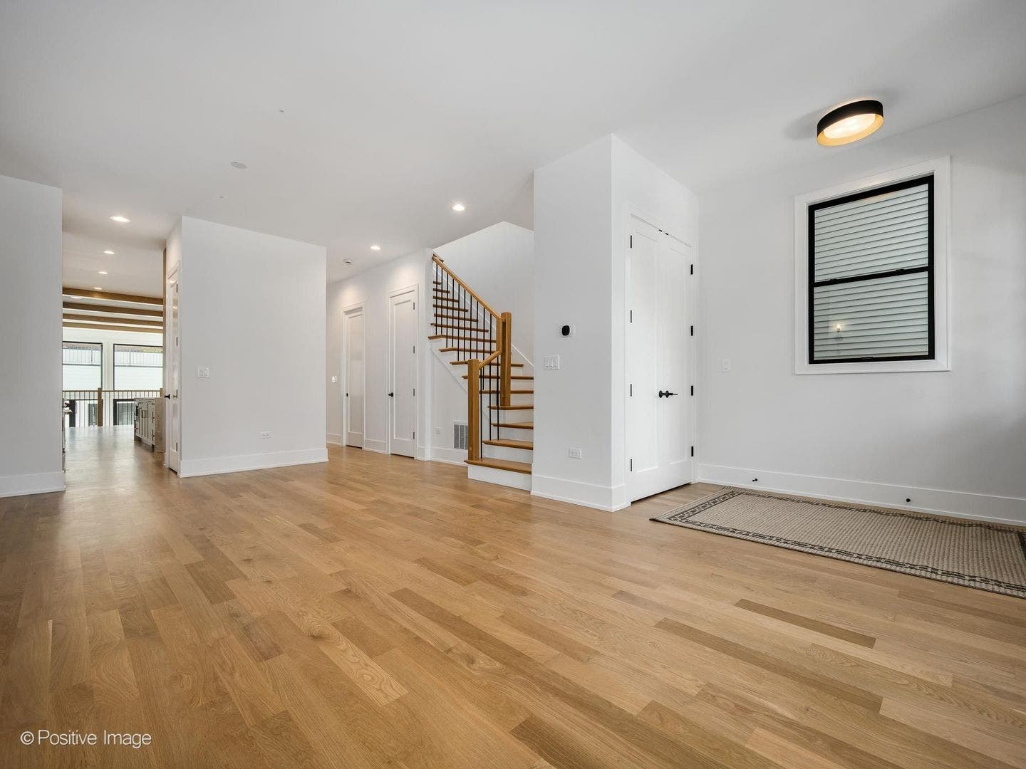 2712 N Magnolia Avenue, Chicago, IL 60614