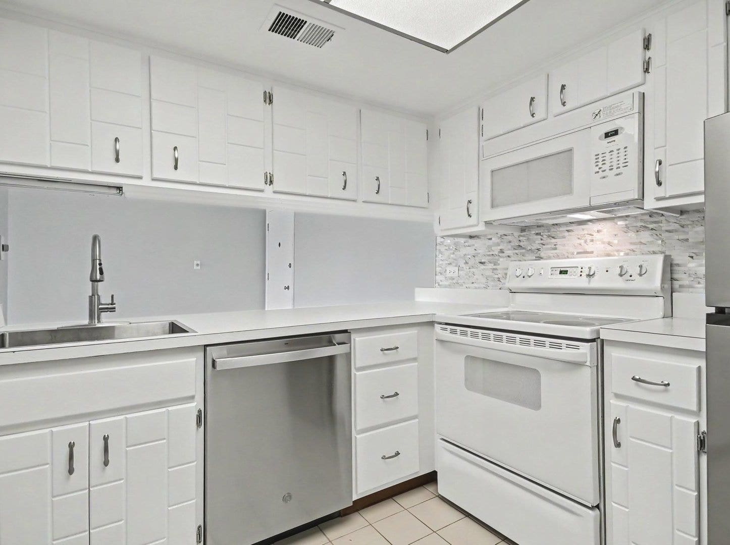 830 Elder Road, #406, Homewood, IL 60430 830 Elder Road, #406, Homewood, IL 60430