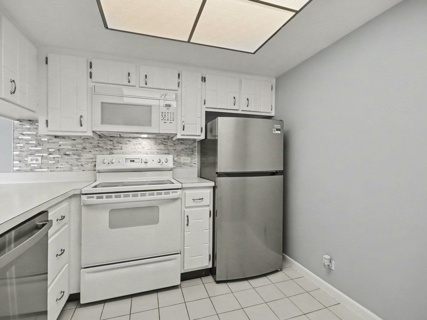 830 Elder Road, #406, Homewood, IL 60430 830 Elder Road, #406, Homewood, IL 60430
