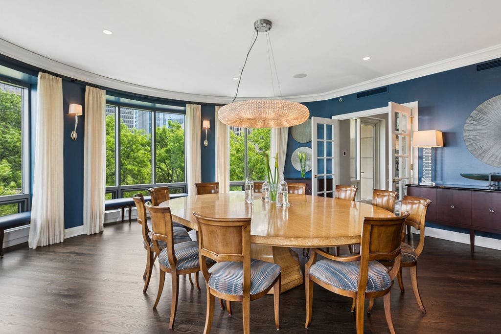 840 N LAKE SHORE Drive, #401-402, Chicago, IL 60611 840 N LAKE SHORE Drive, #401-402, Chicago, IL 60611
