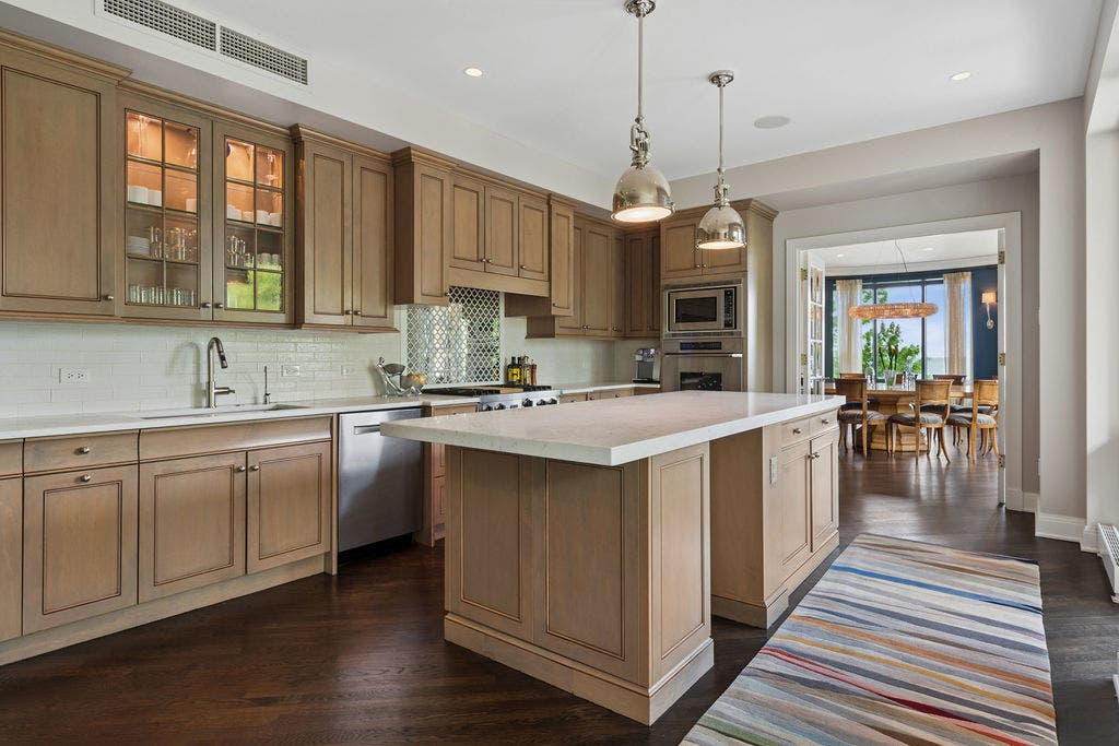 840 N LAKE SHORE Drive, #401-402, Chicago, IL 60611 840 N LAKE SHORE Drive, #401-402, Chicago, IL 60611
