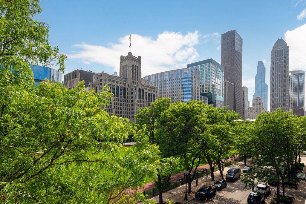 840 N LAKE SHORE Drive, #401-402, Chicago, IL 60611 840 N LAKE SHORE Drive, #401-402, Chicago, IL 60611