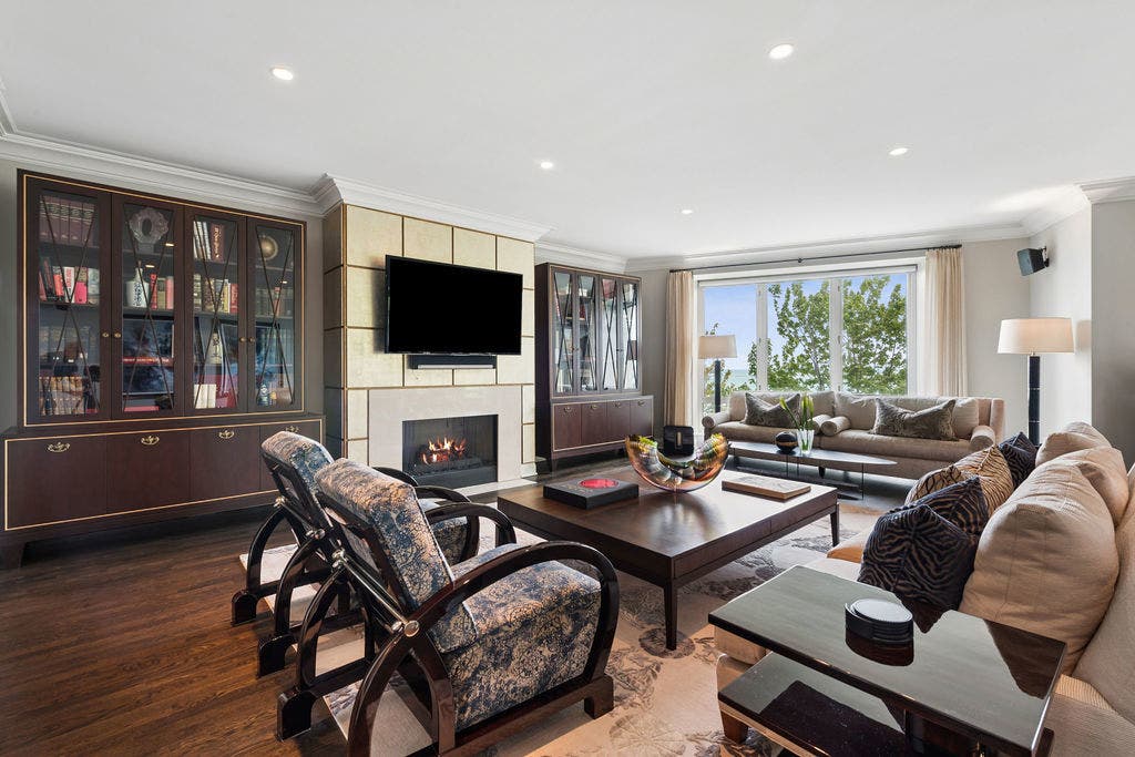 840 N LAKE SHORE Drive, #401-402, Chicago, IL 60611 840 N LAKE SHORE Drive, #401-402, Chicago, IL 60611