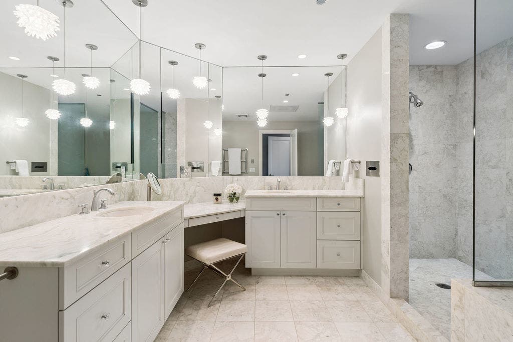 840 N LAKE SHORE Drive, #401-402, Chicago, IL 60611 840 N LAKE SHORE Drive, #401-402, Chicago, IL 60611