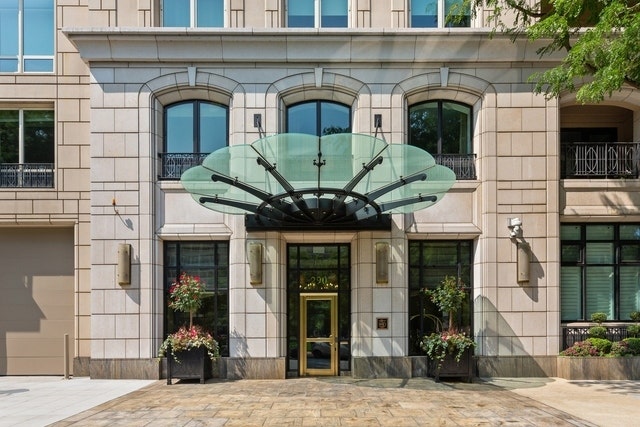 840 N LAKE SHORE Drive, #401-402, Chicago, IL 60611 840 N LAKE SHORE Drive, #401-402, Chicago, IL 60611