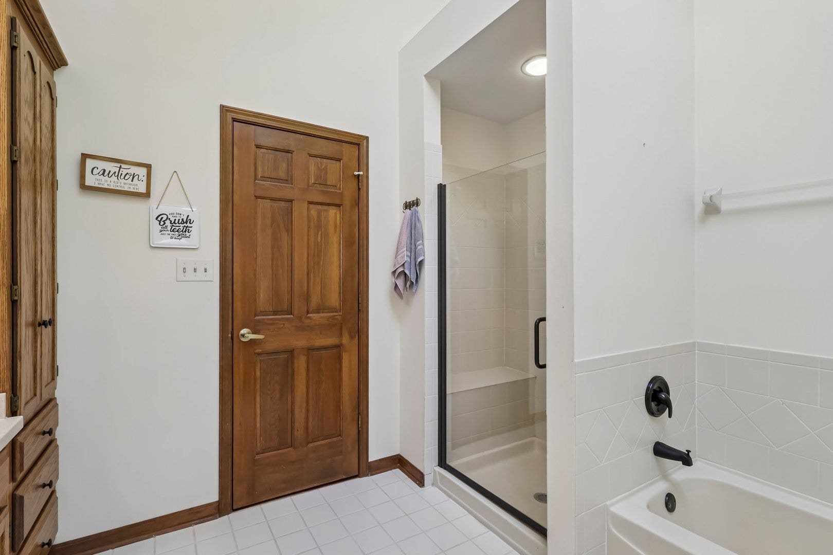 1504 Greenlake Drive, Aurora, IL 60502 1504 Greenlake Drive, Aurora, IL 60502